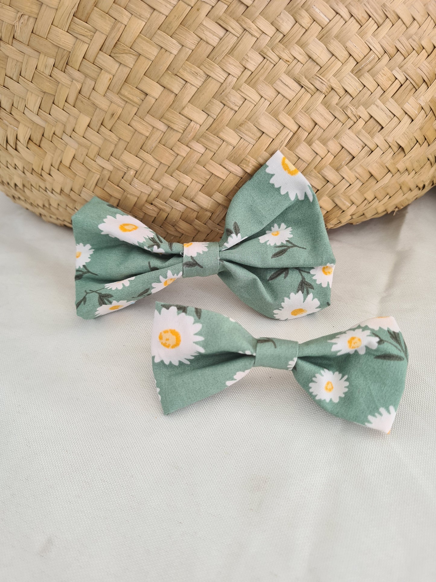Field Daisies - Pet Bow Tie